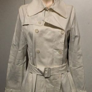 NWT Oilily 36 White trench coat